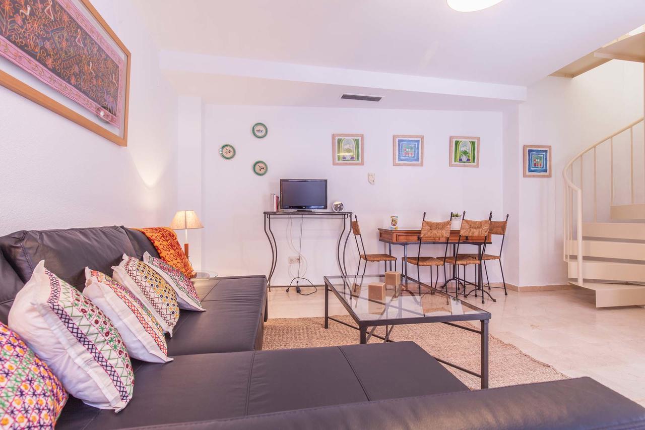 Duplex Santa Cruz Lägenhet Sevilla Exteriör bild